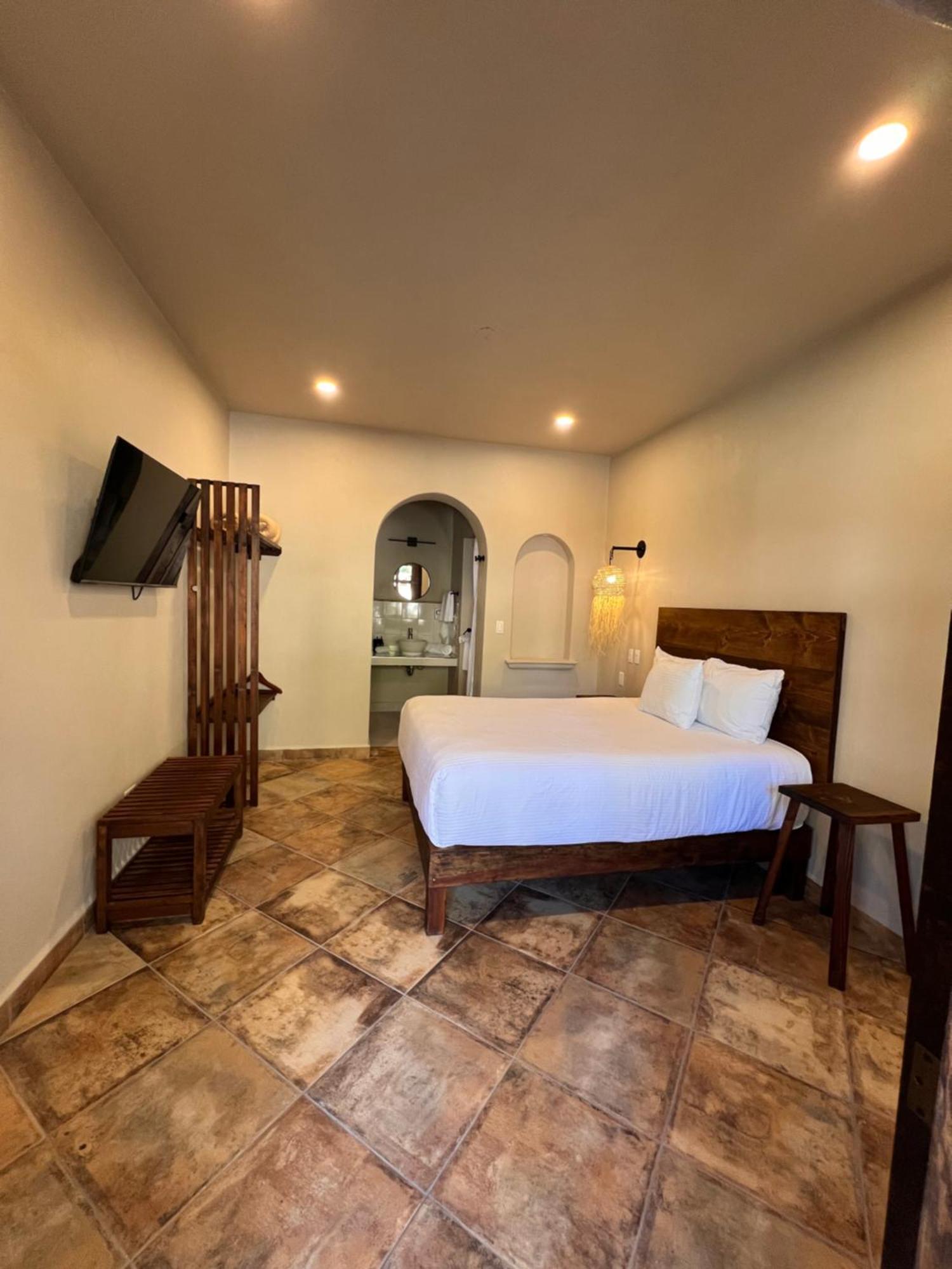 Hotel 1697 Loreto Лорето Екстериор снимка
